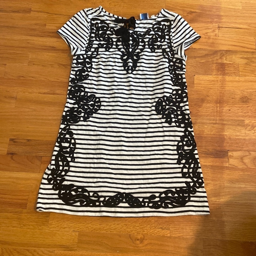 Women’s 9-H15 STCL Black and white dress. Size Medium